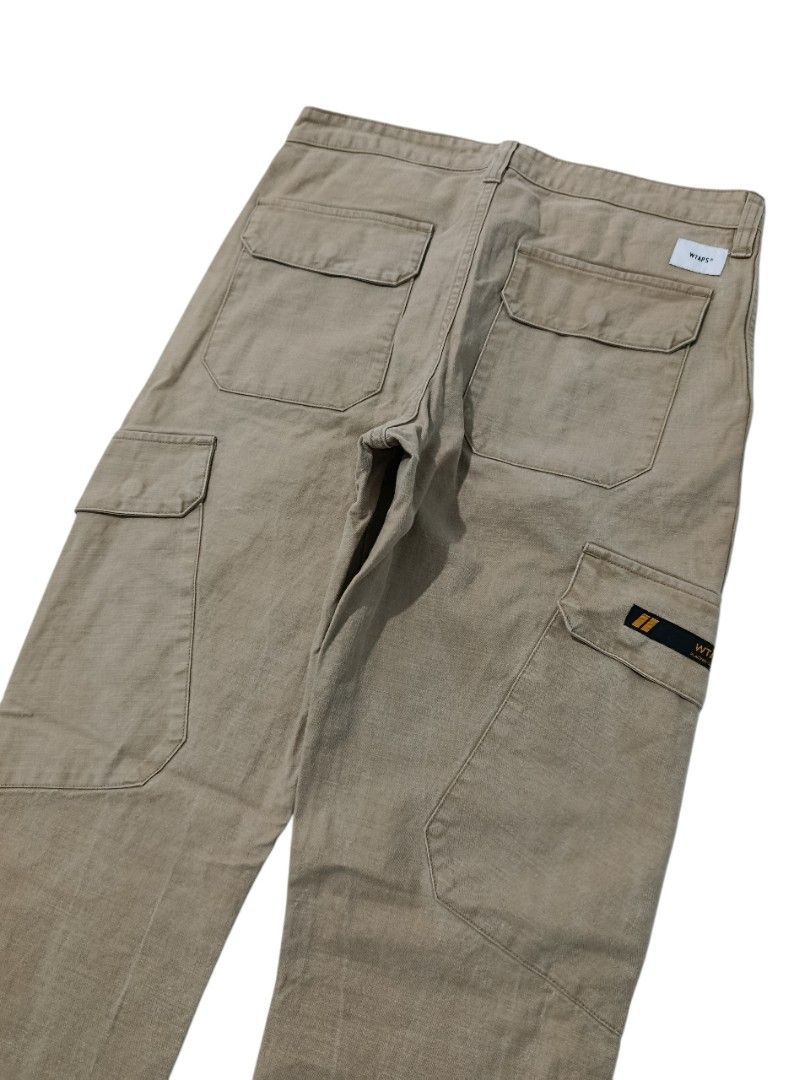 Wtaps cargo pants (Category: Trousers) located in Baguio. Submitted by used_clothing2600 (Listing ID 1419255948, Image 3). Description: Wtaps cargo pants Made in Japan Verygood condition Size 02 (32 on tape) Measurements in inches Waist 16 Front rise 11 Thigh 11.5 Knee 9 Leg opening 7.5 Inseam 30 Outseam 41 1,380 php.