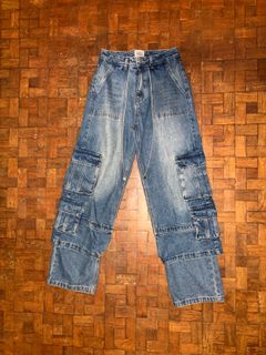 (Category: ) located in . Submitted by emptycloset.shop (Listing ID 1419309562, Image 1). Description: .