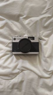 (Category: ) located in . Submitted by loading35mm_sg (Listing ID 1419219260, Image 1). Description: .