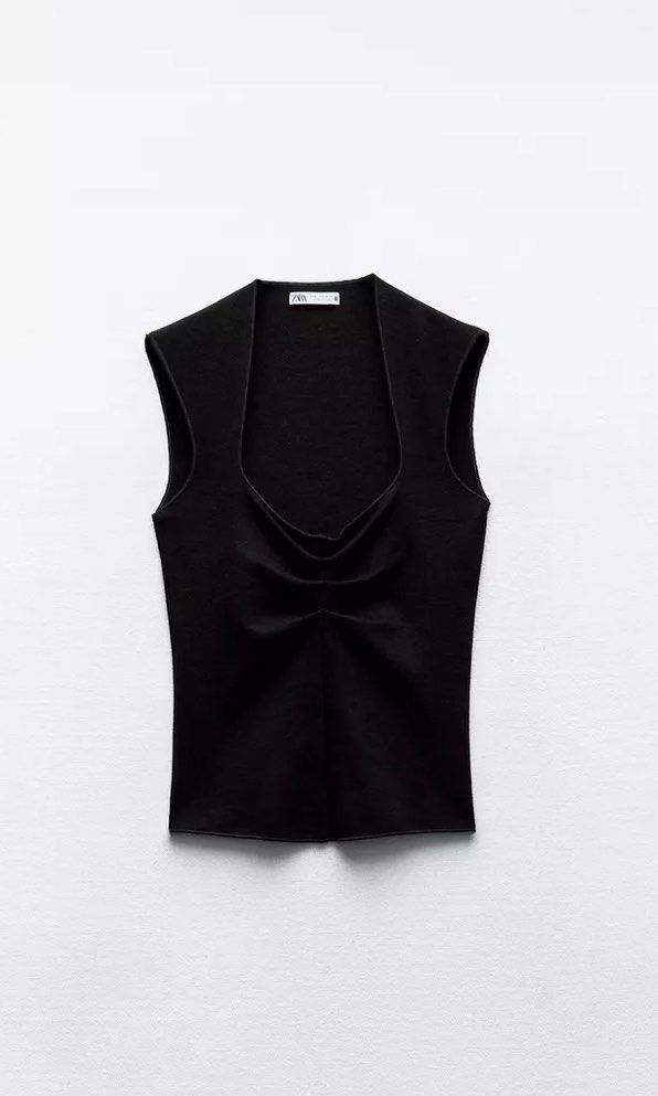 Zara Black Sleeveless Top - Size L (Category: Sleeveless) located in San Pedro. Submitted by abby2194 (Listing ID 1419307194, Image 2). Description: .