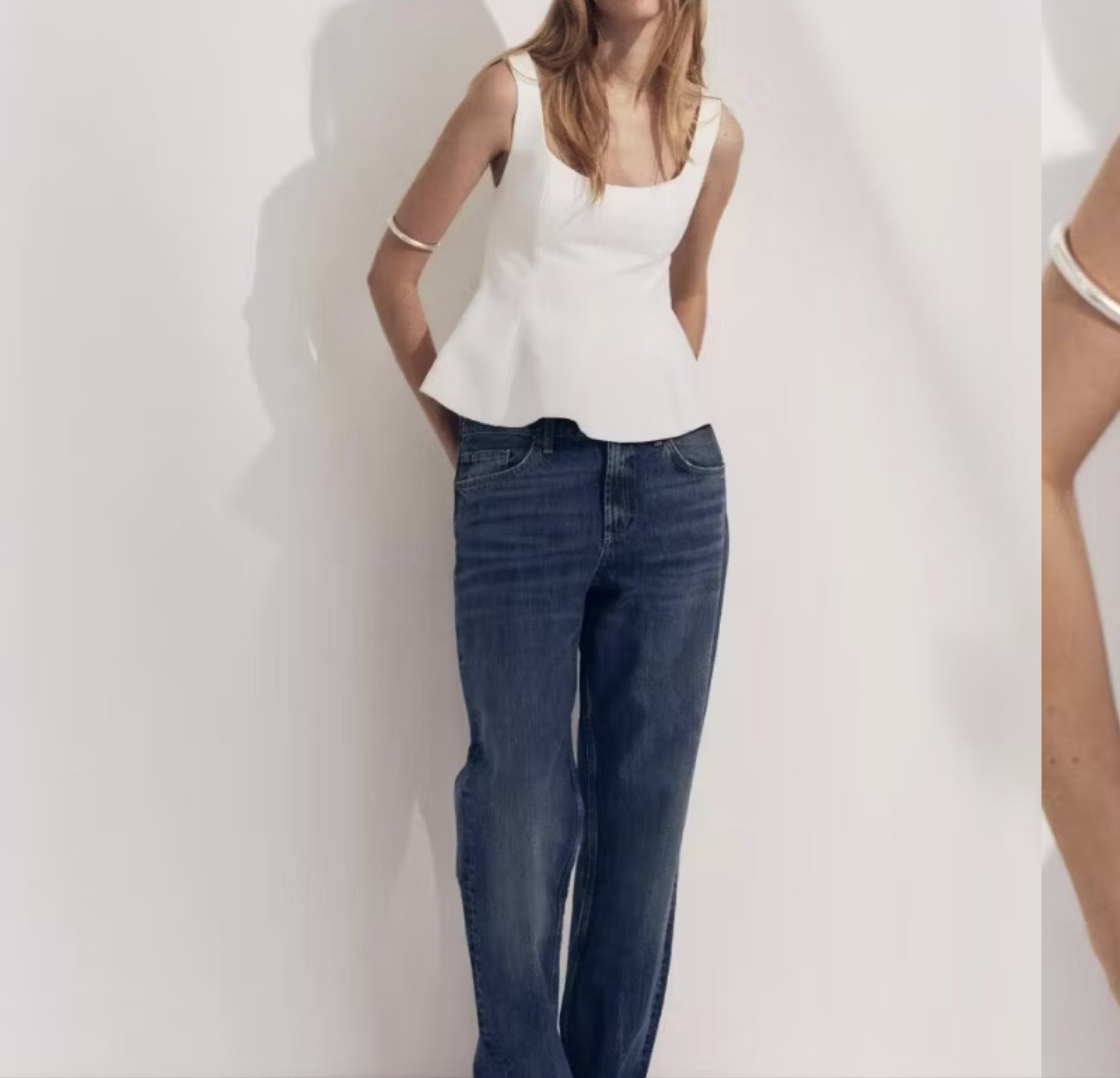 Zara Sweetheart Top White (Category: Sleeveless) located in Binan City. Submitted by vintagedrops (Listing ID 1419239155, Image 2). Description: Zara Sweetheart top Size Large Used once like new.