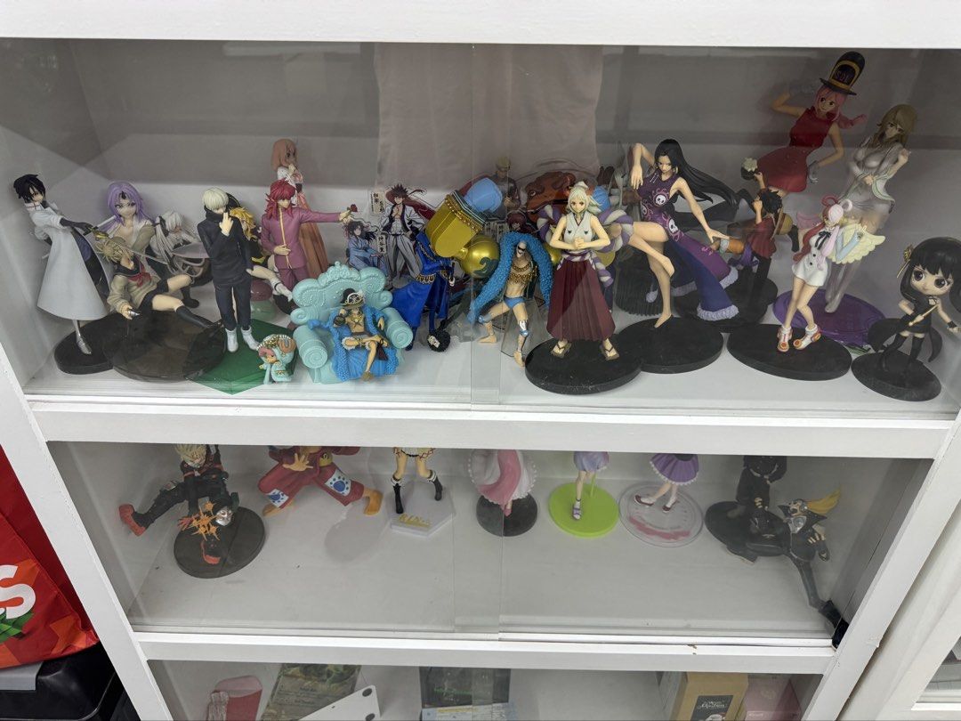 400 each figure (Category: Figurines & Statues) located in Manila. Submitted by zach6767 (Listing ID 1422389816, Image 1). Description: Im selling now since im moving places and i dont have enough storage so i have to let things go and i need a bit of cash.