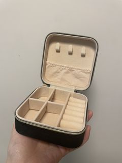 （分類：）位於 。 由 tidyup93 提交（商品編號 1422510298，圖片 1）。簡介： 。