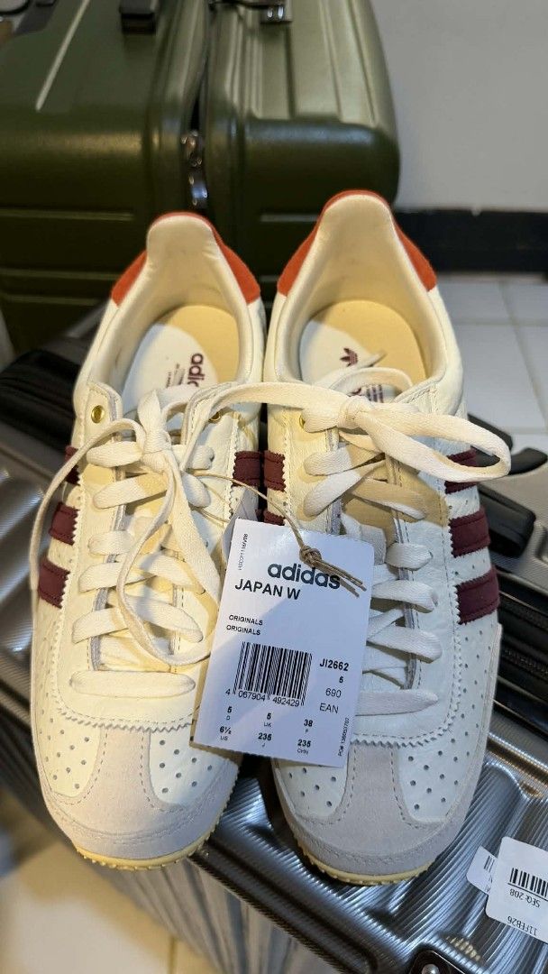 Adidas Japan W Sneakers (Category: Sneakers) located in San Fernando. Submitted by ansh3 (Listing ID 1422402036, Image 3). Description: White and burgundy Features Adidas logo on heel and tongue Includes original tag Brand new with box.