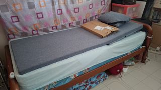 (Category: ) located in . Submitted by barrytan828 (Listing ID 1422425865, Image 1). Description: .