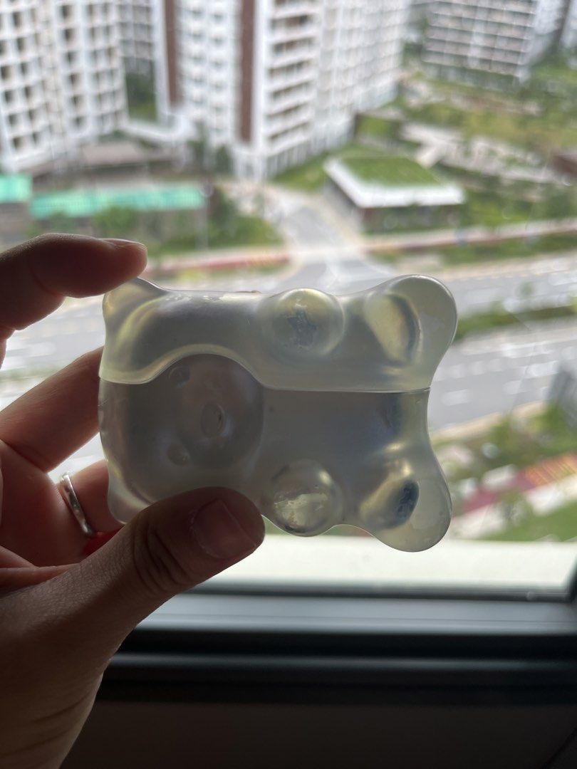AirPods Pro 3rd Gen Case + Right Pod