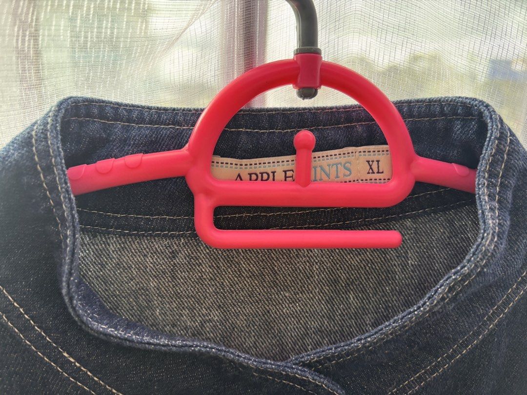 Applemints Denim jacket (Category: Coats, Jackets and Outerwear) located in Kuching. Submitted by neenar99 (Listing ID 1422413692, Image 2). Description: .