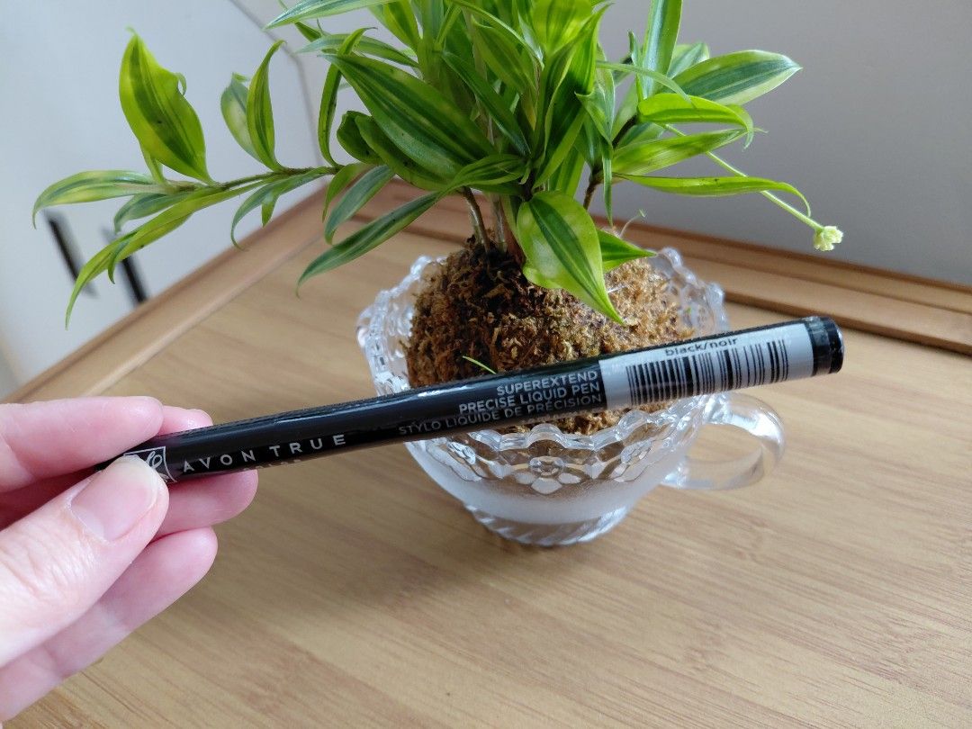Avon True Color ( lip liner, eye liner, concealer) (Category: Makeup) located in Quezon City. Submitted by mkaeo (Listing ID 1422412959, Image 3). Description: selling as is where is unused liners mascara and concealer.