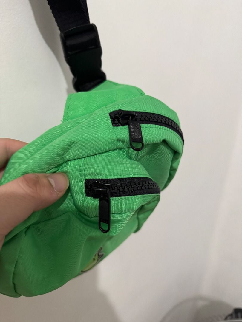 BAGGU Fanny Pack - Aloe (Category: Cross-body Bags) located in Quezon City. Submitted by afpar (Listing ID 1422498807, Image 3). Description: Comes with the frog patch.