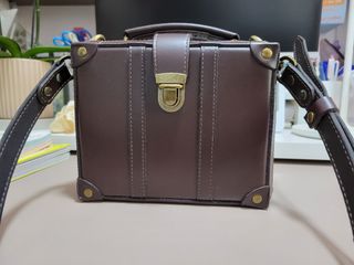 （分類：）位於 。 由 nikixx13 提交（商品編號 1422471259，圖片 1）。簡介： 。