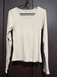 (Category: ) located in . Submitted by nabrpreloved (Listing ID 1422448739, Image 1). Description: .