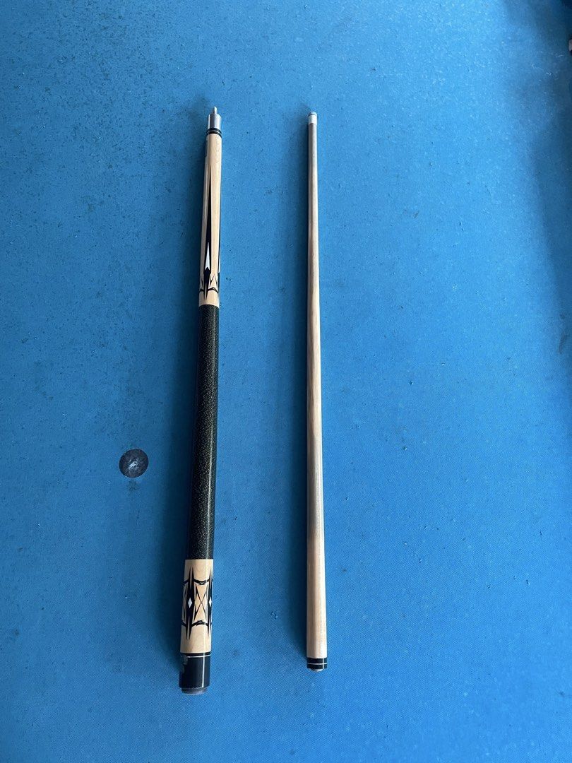 Billiard cue stick (Category: Billiards and Bowling) located in Aloran. Submitted by ericlegend69573 (Listing ID 1422400145, Image 2). Description: Bobson cue stick Kamui tip.