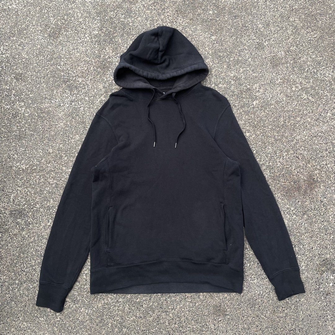 Black Hoodie with Hood (Category: Hoodies) located in Baguio. Submitted by dutefinds (Listing ID 1422498723, Image 2). Description: - Black hoodie - Hood with drawstrings - Kangaroo pocket - Long sleeves - Ribbed hem and cuffs - Made of soft, comfortable material - Great for casual outfits.