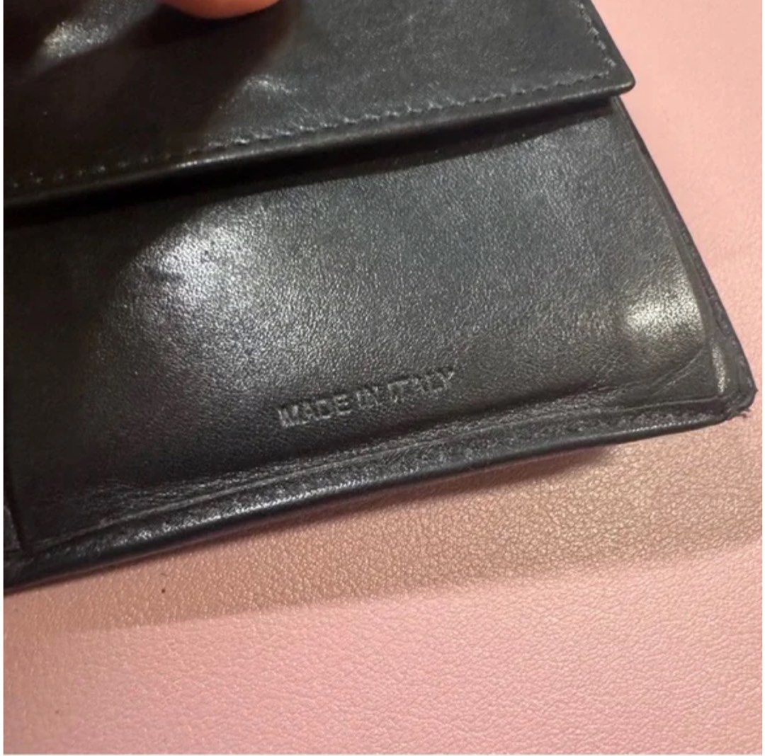 Burberry Checkered Wallet - Made in Italy (Category: Luxury Bags & Wallets) located in Tagbilaran City. Submitted by chawbello (Listing ID 1422528268, Image 2). Description: - Authentic Burberry wallet - Classic checkered pattern - Bi-fold design - Multiple card slots - Cash compartments - Black leather trim .