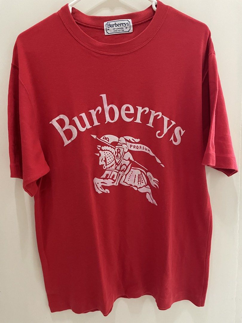 Burberry london Tshirt M (Category: Tshirts & Polo Shirts ) located in Quezon City. Submitted by iu777 (Listing ID 1422470319, Image 1). Description: Selling pre-owned in very good condition Burberry tshirt in size M 💯 authentic .