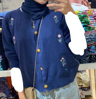 (Category: ) located in . Submitted by ninisyayi23 (Listing ID 1422535090, Image 1). Description: .