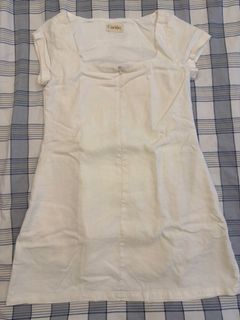 (Category: ) located in . Submitted by plsbuymyclothes (Listing ID 1422449385, Image 1). Description: .