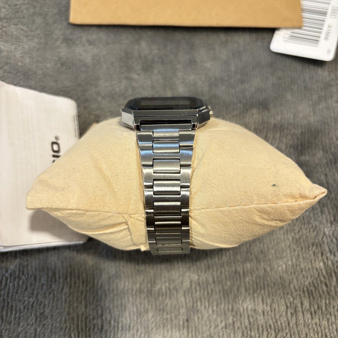 Casio A158 Silver (Category: Men's Watches) located in Pasay City. Submitted by lychee_ph (Listing ID 1422439050, Image 2). Description: - Casio A158W digital watch - Stainless steel band - Features: Alarm, Chronograph, Water Resistant - Displays: Time, Day, Date - Includes original packaging .