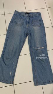 (Kategori: ) berada di . Dikirim oleh bllaaa (ID iklan 1422511413, Gambar 1). Deskripsi: .