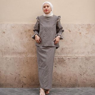 (Category: ) located in . Submitted by imaan11 (Listing ID 1422443237, Image 1). Description: .