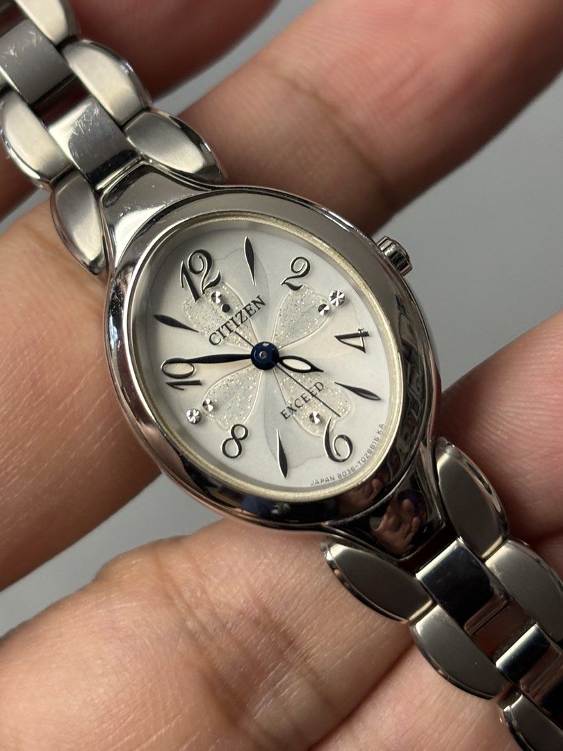 Citizen Exceed “Flower Dial” Special Edition (Category: Luxury Watches) located in Manila. Submitted by soughtafterseconds (Listing ID 1422517712, Image 2). Description: Citizen Exceed “Flower Dial” Special Edition This vintage silver-tone Citizen Exceed isn’t just a watch; it’s a piece of 90s Japanese art. Featuring a rare floral motif on a crisp white dial and protected by sapphire glass. They really don’t make them like this anymore. Citizen o