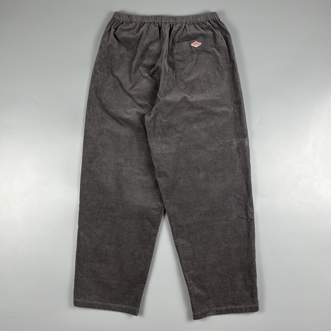 Danton Corduroy Easy Cropped Chino (Category: Activewear) located in Los Banos. Submitted by 4030.archives. (Listing ID 1422531945, Image 1). Description: Danton Corduroy Easy Cropped Chino Pants 2500 Pesos Fits 30-34 Waistline Length : 34.5 inches Hem : 8 inches Good as new Made in Japan.