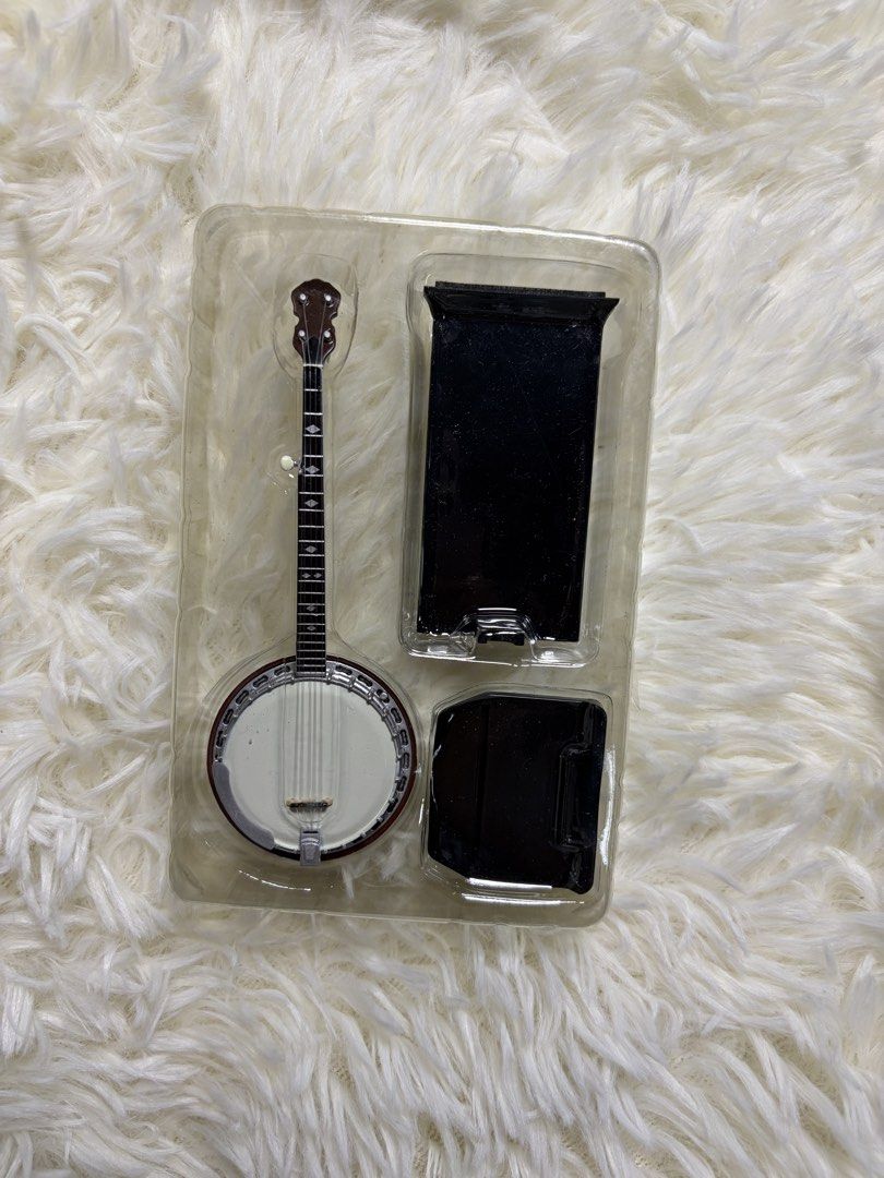 F-toys World Stringed Instrument Collection Banjo (Category: Musical Instruments) located in Placer. Submitted by zeegunda.mano (Listing ID 1422429753, Image 2). Description: .
