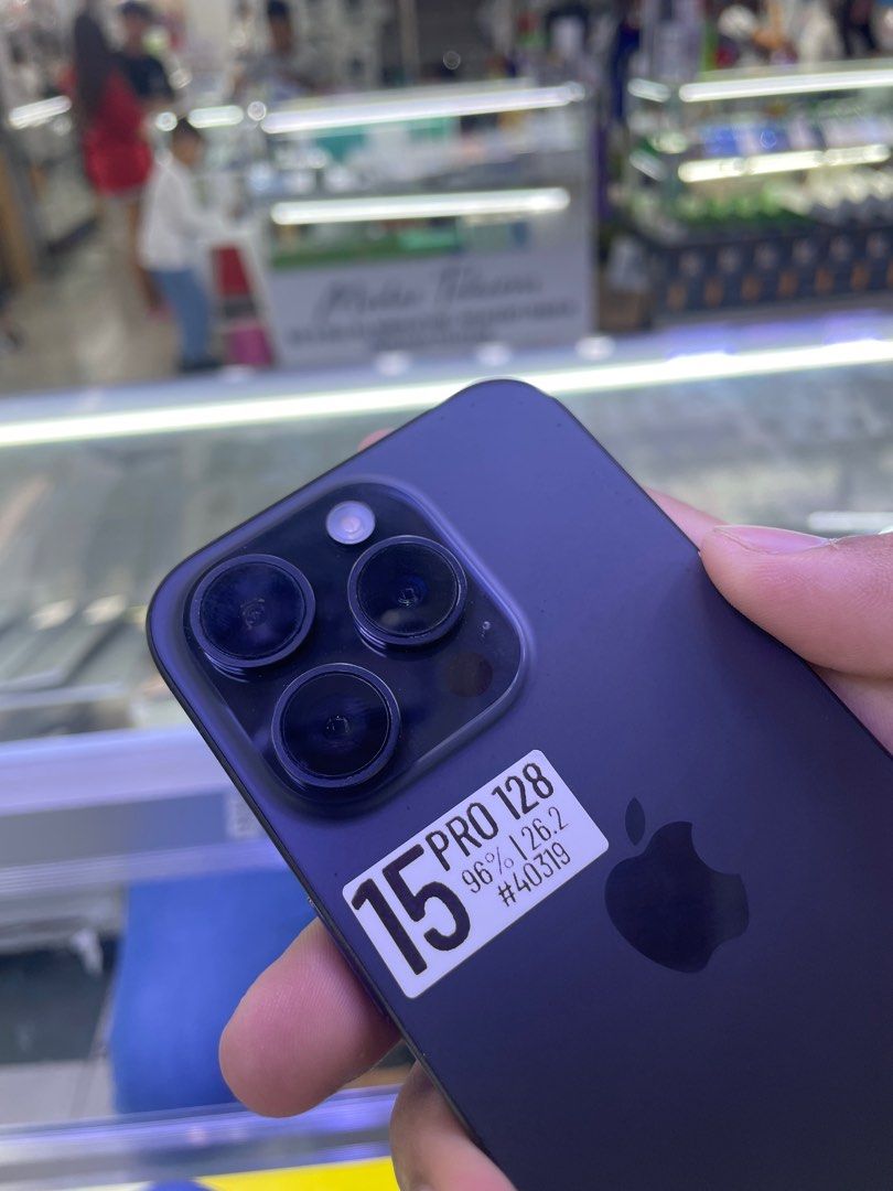 iPhone 15 Pro 128GB 96% BH NTC Openline No issues 10/10 (Category: iPhone 15 Series) located in Manila. Submitted by benshop. (Listing ID 1422466568, Image 2). Description: FOR SALE | TRADE/SWAP BenShop Price : 36,499php ▫️On hand: iPhone 15 Pro ▫️128gb ▫️Openline/Factory unlocked ▫️Black Titanium ▫️96% Batt health ▫️Ntc Local Variant ▫️All Features Working INCLUSIONS & FREEBIES: *CHARGER SET *CLEAR CASE *TEMPERED GLASS MODE OF TRANSACTION: ▫️ ST