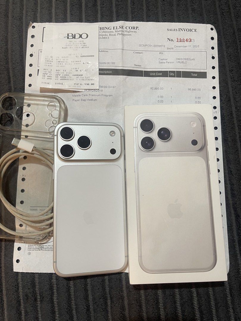 iPhone 17 Pro Max 256gb PowerMac Purchased (Category: iPhone 17 Series) located in Taguig. Submitted by kurtsmithc (Listing ID 1422495726, Image 3). Description: iPhone 17 Pro Max 256gb Complete For Sale or For Swap Factory Unlocked Silver Openline / Anysim NTC Approved! 4X/A Variant (Local Variant) True Tone Working Face ID Working 100% Battery Health 80cc (as of now, bcs I’ve been using this as personal unit) With Original Box same IMEI With Or