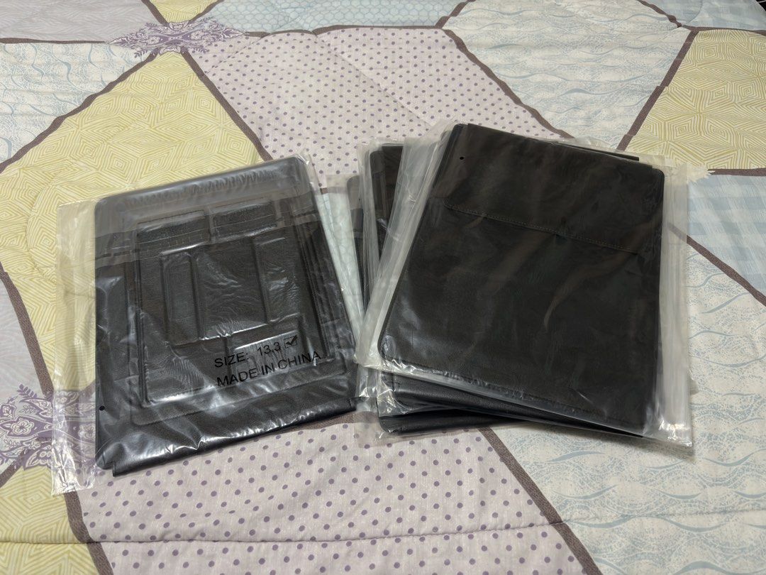 Laptop Sleeve with Stand & Mousepad for 13”-14” Laptops (Category: Laptop Bags & Sleeves) located in San Juan City. Submitted by frnzong (Listing ID 1422487395, Image 2). Description: Laptop Sleeve with Stand & Mousepad for 13”-14” Laptops Stocks on hand ₽250 each Greenhills, San Juan city .