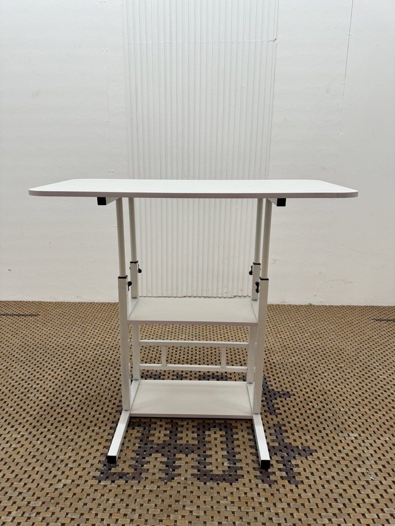 Laptop Table (Category: Tables & Sets) located in Quezon City. Submitted by matetdevis13 (Listing ID 1422450203, Image 2). Description: Overbed Laptop Table Height Adjustable Price: 2,500 L31.5 x W15.5 x H29.5/24 In good condition Code JMD11-E565.