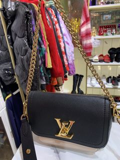 （分類：）位於 。 由 barbieboutique 提交（商品編號 1422434840，圖片 1）。簡介： 。