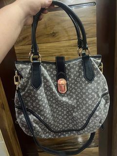 (Category: ) located in . Submitted by nicebag90 (Listing ID 1422482195, Image 1). Description: .