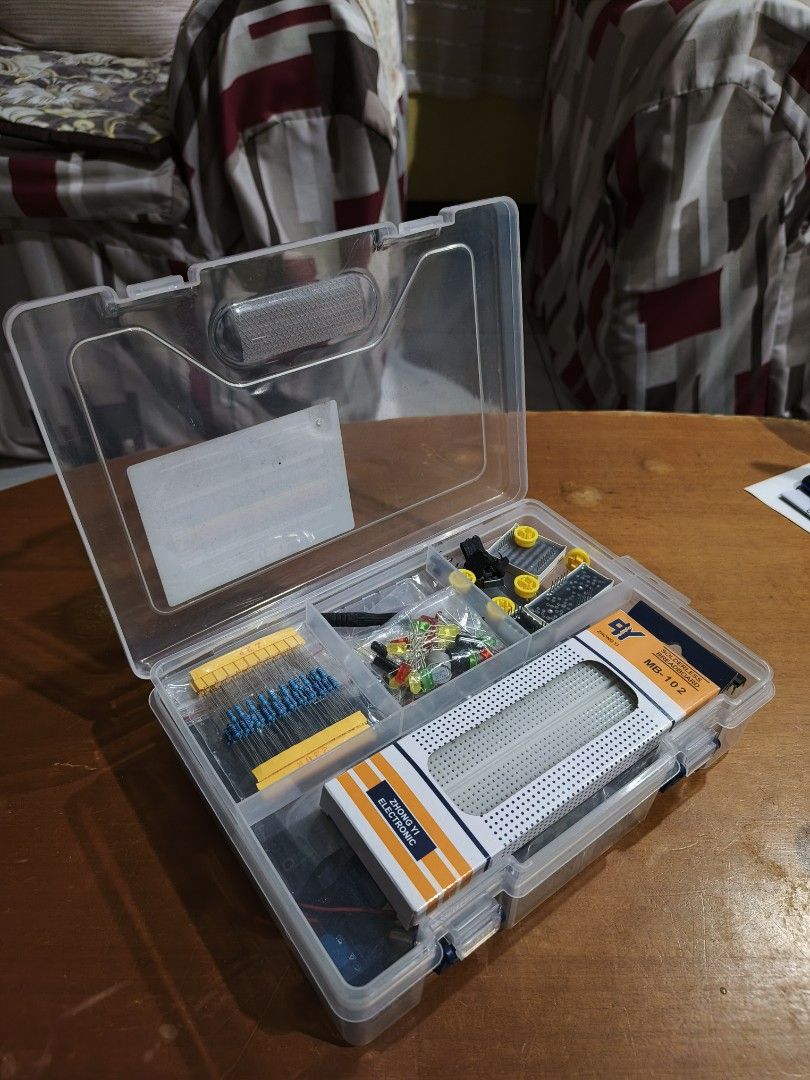Makerlab's Arduino Upgraded Starter Kit (with Logic Gate ICs) (Category: Other Accessories) located in Carmona. Submitted by ed.barraca (Listing ID 1422483581, Image 2). Description: PAALALA: PAKIBASA ANG DESCRIPTION NG ITEM NA ITO BAGO MAGOFFER. For Sale! Makerlab's Arduino Upgraded Starter Kit (with Logic Gate ICs) 📣 Originally, ginamit ko siya for a Microcontroller and a Logic Circuits class back in college. 📣 Reason for selling is hindi na 
