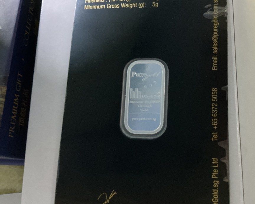 Merlion Silver sg Singapore (Category: Currency) located in Del Monte. Submitted by bernapi63 (Listing ID 1422485495, Image 2). Description: - Puregold.sg Merlion Silver Bar - Features the iconic Merlion design - Made of Ag 999 silver 5 grams Bar - Comes with original packaging -With COA Certificate of authencity limited to 5000 pcs. - Perfect for collectors.