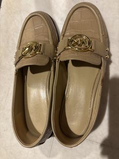 (Category: ) located in . Submitted by hqlsweet01 (Listing ID 1422503543, Image 1). Description: .