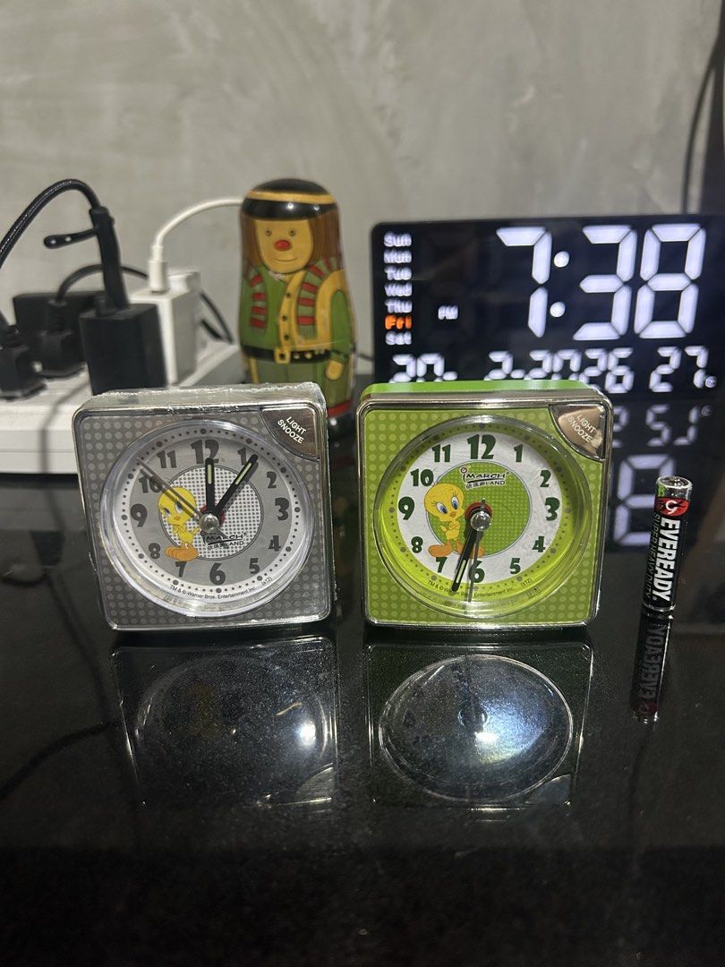 Mini Alarm Clock warner bros Tweety bird (Category: Clocks) located in General Trias. Submitted by aprilocampo0412 (Listing ID 1422485763, Image 1). Description: Mini Alarm Clock warner bros Tweety bird Working uses 1xAA battery Comes with box pa Avail in Green and Silver.