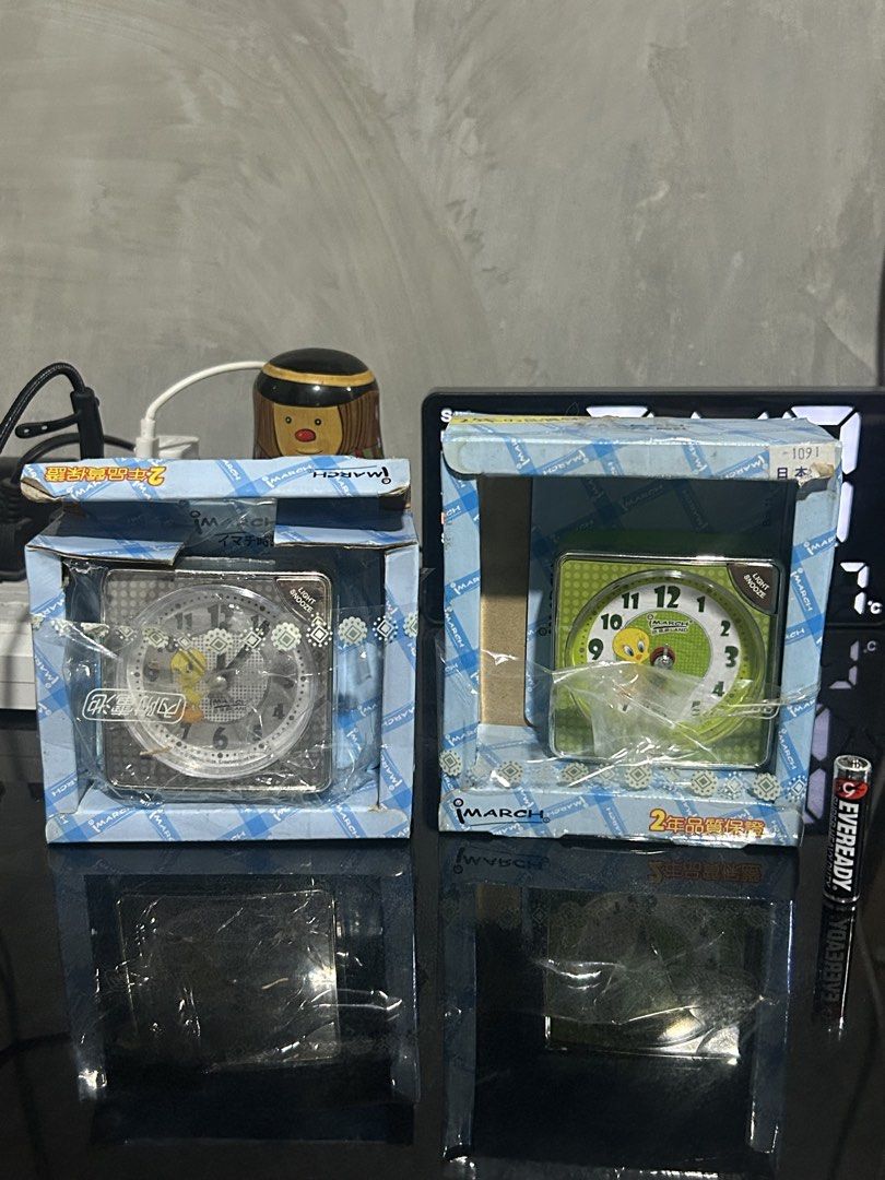 Mini Alarm Clock warner bros Tweety bird (Category: Clocks) located in General Trias. Submitted by aprilocampo0412 (Listing ID 1422485763, Image 2). Description: Mini Alarm Clock warner bros Tweety bird Working uses 1xAA battery Comes with box pa Avail in Green and Silver.