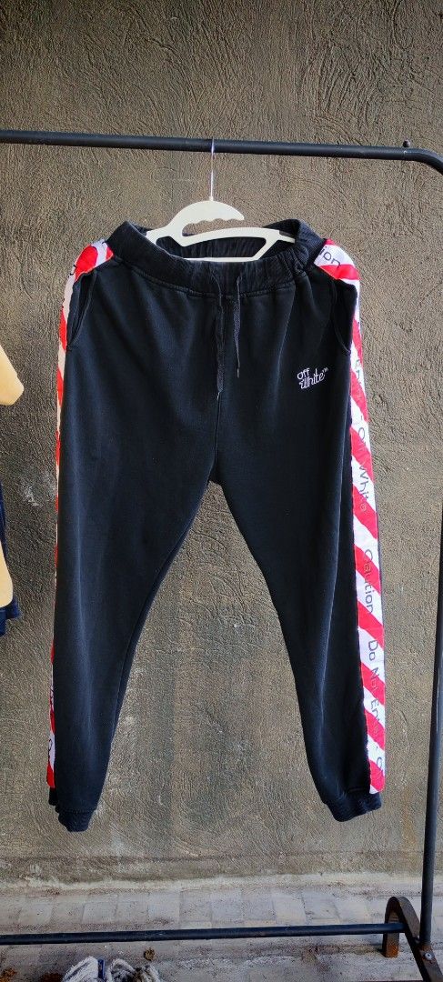 Off-White Sweatpants with Striped Detail (Category: Joggers) located in Taguig. Submitted by thrifty726 (Listing ID 1422449350, Image 2). Description: Newbie here just selling some of my personal clothes Waist up to 38 Length 37.5.