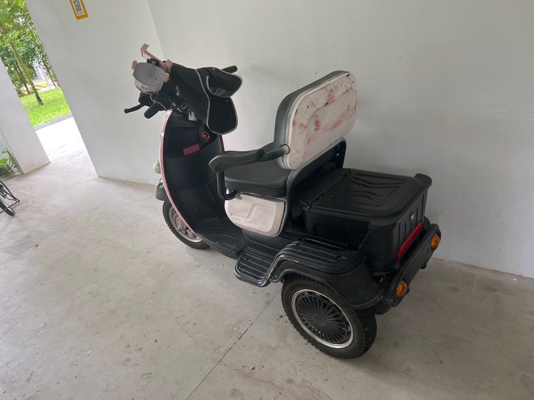 Pma setup (Category: E-Scooters & E-Bikes) located in Singapore. Submitted by kengeltanw20336 (Listing ID 1422415433, Image 2). Description: Setup ($600 :60v / 72v: $700) motor 1000w Controller 800/1000w Nego but pls don’t to much.
