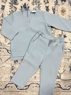 (Category: ) located in . Submitted by ThatLittleWardrobe (Listing ID 1422418896, Image 1). Description: .