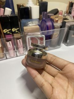 (Category: ) located in . Submitted by shaandmakeup (Listing ID 1422405535, Image 1). Description: .