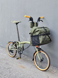 Pre-owned Brompton Collection item 1