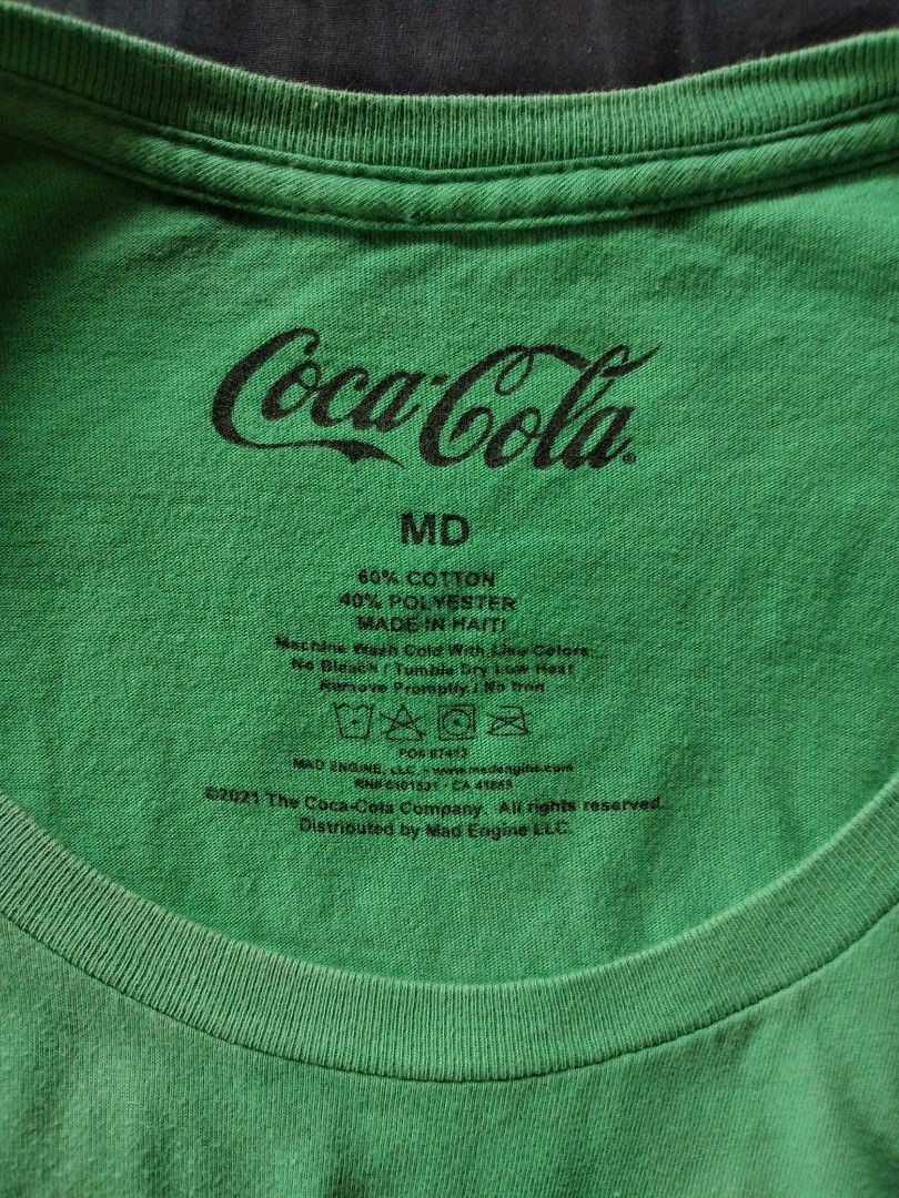 Sprite Coca-Cola Green T-shirt - Medium (Category: Tshirts & Polo Shirts ) located in Baguio. Submitted by tipiditis (Listing ID 1422421108, Image 2). Description: - Green Sprite T-shirt - Features the Sprite logo - Size: Medium - Material: 60% cotton, 40% polyester - Minor hole on the front and back - Plain green back Color: 6/10 because of the fading at shoulders area and back (check photos) Size: Length 29 inches, Armpit to armpit 19 inches Ma