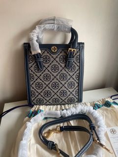 （分類：）位於 。 由 shopperrrrrrr 提交（商品編號 1422412218，圖片 1）。簡介： 。