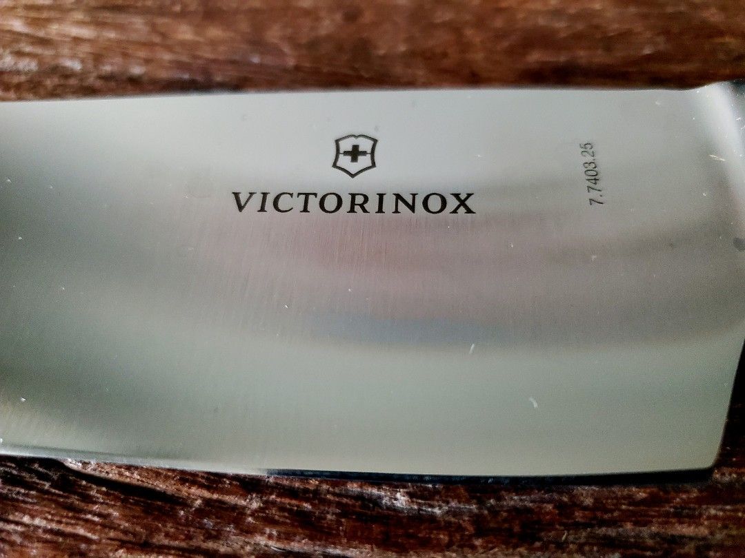 Victorinox Chef's Knife 25cm (Category: Knives & Chopping Boards) located in Marikina City. Submitted by knifeandtoolphilippines (Listing ID 1422430516, Image 3). Description: Fixed Price Victorinox Grand Maître Steel Type: Stainless Steel Handle Material: POM Made in EU 🇪🇺.