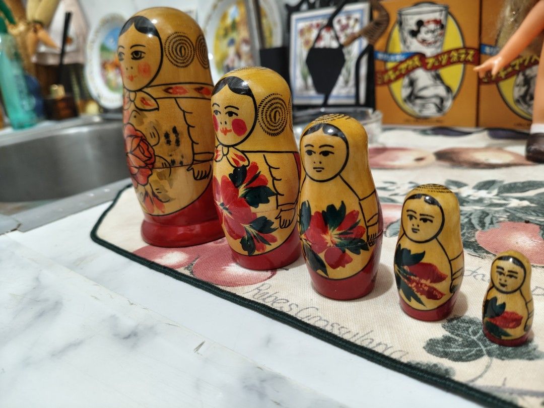 Vintage Soviet era Matryoshka Nesting Dolls (Category: Vintage Collectibles) located in Taytay. Submitted by closingtheloop (Listing ID 1422461963, Image 3). Description: - Vintage USSR Russian Matryoshka dolls 650 plus shipping .