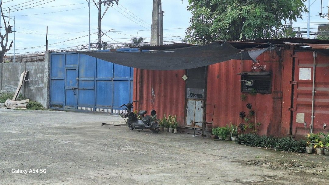 Warehouse for Sale, Pulilan Bulacan (Category: Lot) located in Quezon City. Submitted by Odie.DeRamos (Listing ID 1422425683, Image 1). Description: Warehouse For Sale in Pulilan, Bulacan 6,057 sqm P30k/sqm P181,710,000.00 - Selling Price For inquiries, please call: GIE DE RAMOS Real Estate Broker 09971980089 09513154585 ODIE DE RAMOS Real Estate Broker 09175976343.