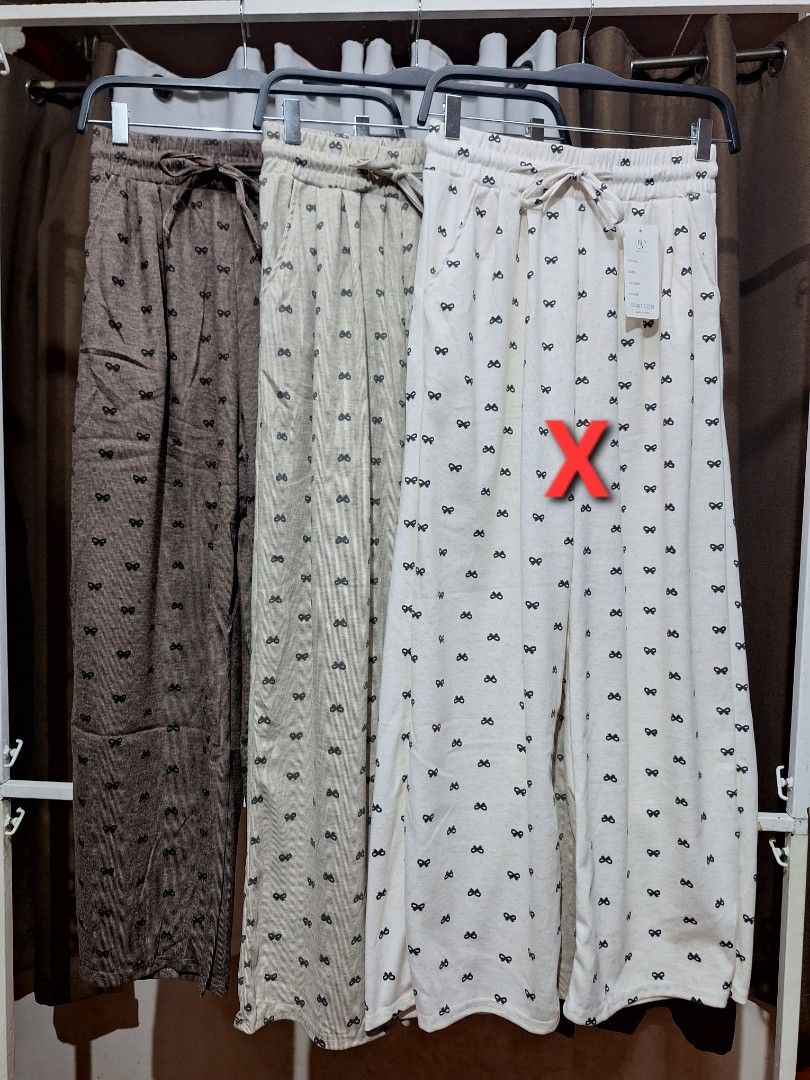 Women's Ribbon Print Drawstring pants (Category: Other Bottoms) located in Manila. Submitted by ysashoppe (Listing ID 1422423282, Image 2). Description: P 250 plus sf Women's Soft Pants Code:1201 Free size Waist:24-34" Length:38" We are located in Espana Manila. MODES OF DELIVERY: 1)LALAMOVE (COD) 2)LBC(COD) 3)J&T (PAYMENT FIRST-NO COD ACCOUNT).