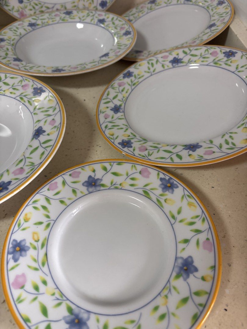 8 Ceramic Plates Soup Bowls Saucers476316926277724161